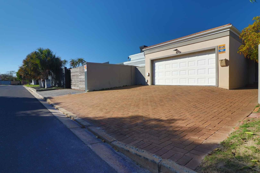 3 Bedroom Property for Sale in Parklands Western Cape